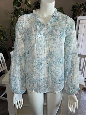 Suzy Shier Light Blue Paisley pleated Ruffle-Neck Women's balloon sleeve Blouse